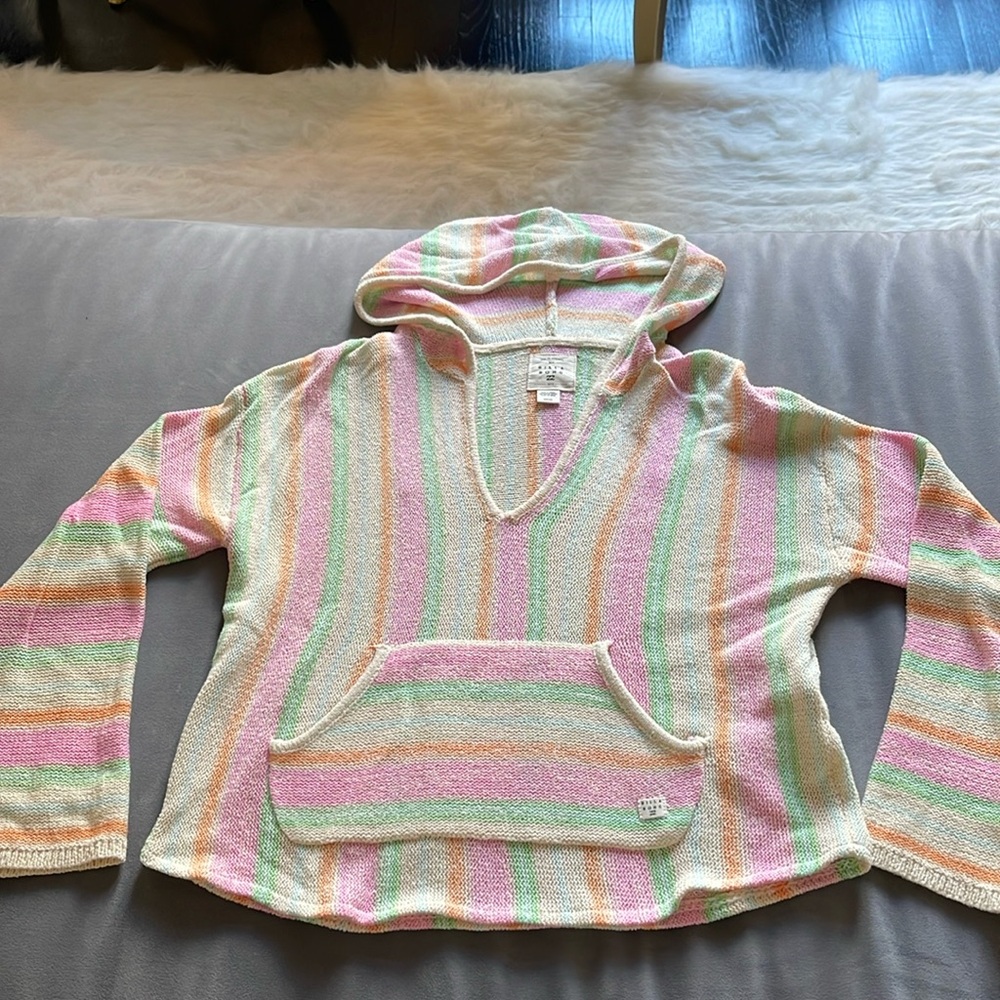 NWOT Billabong Striped sweater